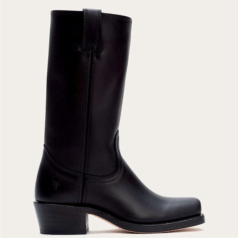 FRYE engineer 12L boots size 7 women’s